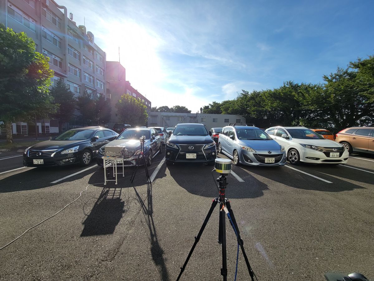 Vehicle-removal setup with a parked car in front of the LiDAR